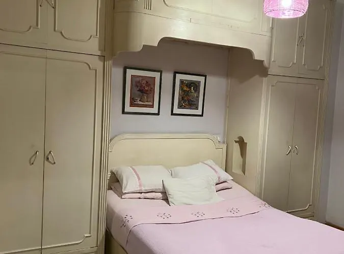 Very Comfortable And Cozy